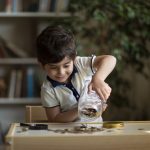 5 simple money tips to teach kids